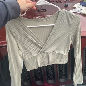 cropped long sleeve very v neck and low from shein